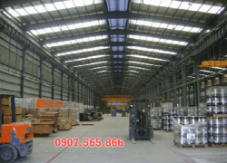 chuyen-kho-xuong-quan-1