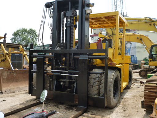 Cho thuê xe nâng quận Bình Tân