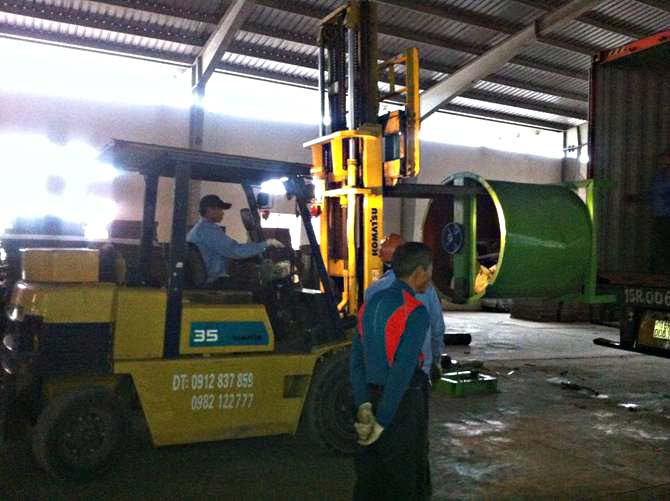 Cho thuê xe nâng Huyện Hóc Môn