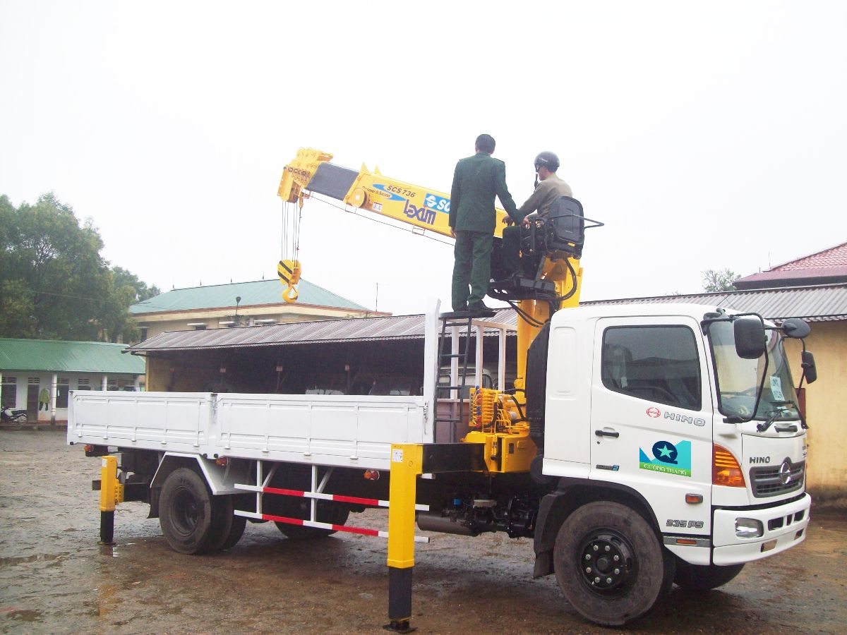 Cho thuê xe cẩu giá rẻ tại Quận 1