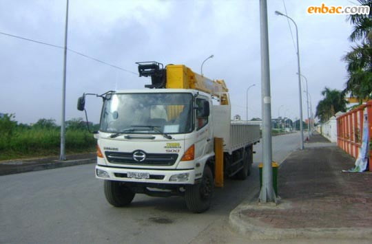 Cho thuê xe cẩu giá rẻ tại Quận 1