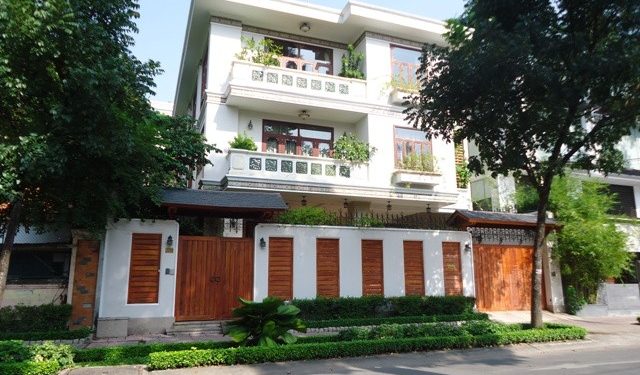 Chuyển biệt thự trọn gói Quận 10