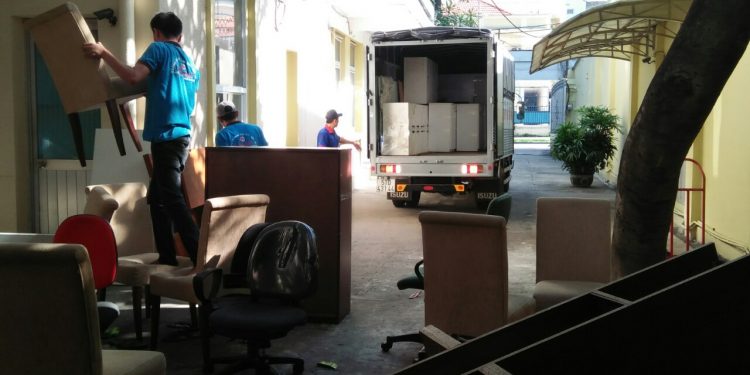 Chuyen-nha-van-phong-sg