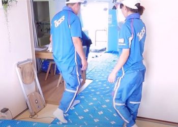 san-nha-duoc-lot-nem-tranh-va-dap